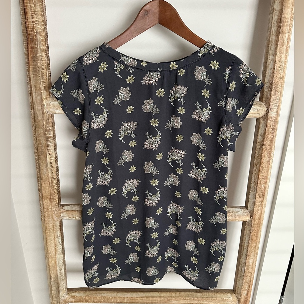 Loft Floral Blouse Size Small